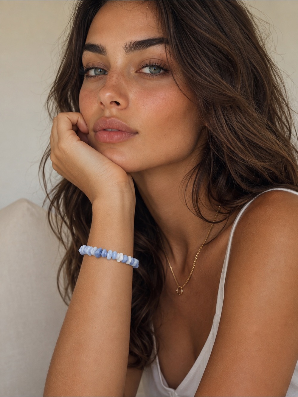 Delicate Blue Beaded Stretch Bracelet • BRAND NEW - Picture 1 of 2